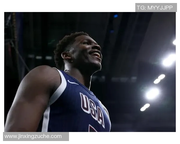 爱德华兹三场合计22投13中，砍下32分9篮板3助攻