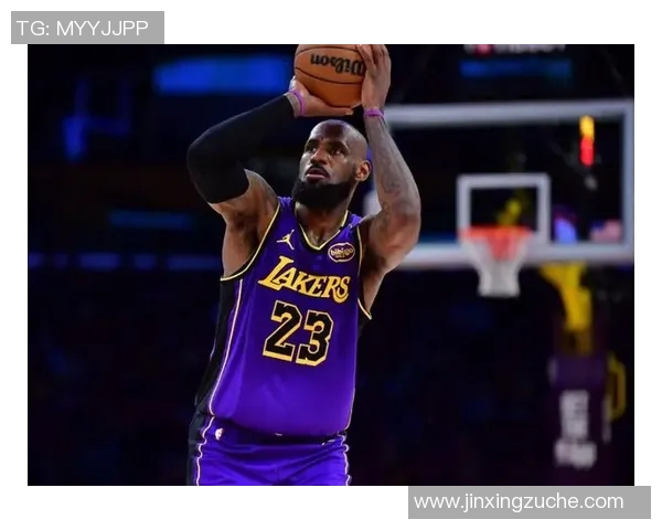 湖人惨败绿军！东詹里上双却狂铁，众配角迷失，全队三分30中9！